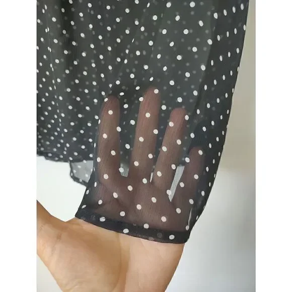 Who What Wear Women's Size Small Black White Polka Dot Sleeveless Sheer Blouse - Picture 4 of 9